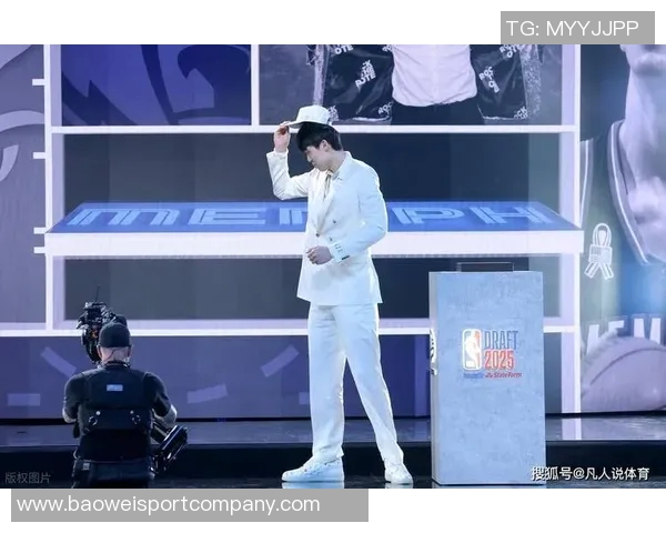 杨瀚森表现出色应在选秀中获得更高顺位赢得球队关键轮换位置 杨瀚森表现出色应在选秀中获得更高顺位赢得球队关键轮换位置