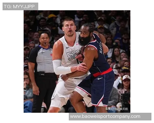 保罗与威少庆生合照温馨互动兄弟情深引发球迷热议 保罗与威少庆生合照温馨互动兄弟情深引发球迷热议