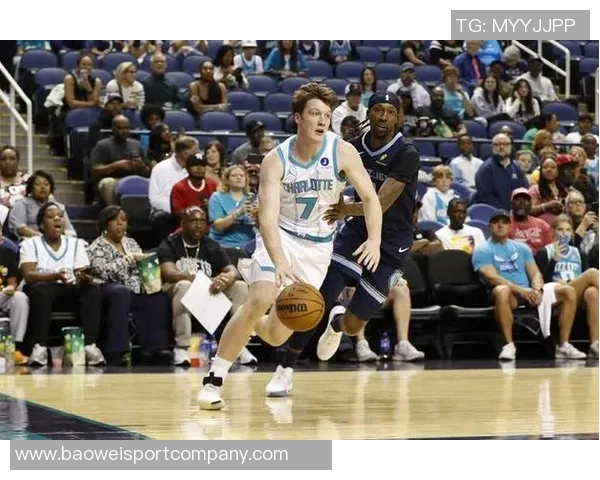 张弛有度的克尼佩尔半场表现出色9中5三分5中3轻松拿下17分