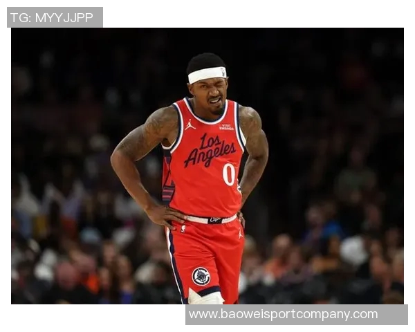 莱昂纳德缺席持续发酵Shams透露他将至少缺席几场比赛